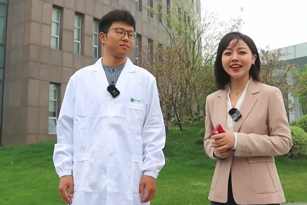 主播带你走进玻璃王国看能够卷起来的玻璃-原片